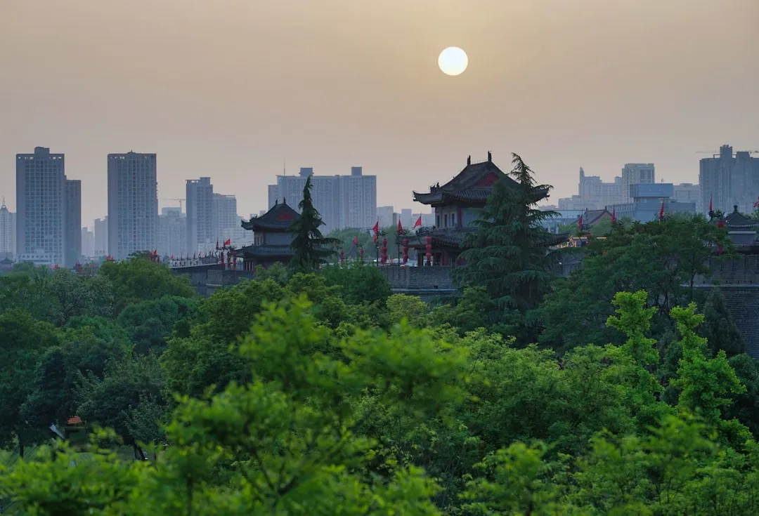 2025年B2B市场拓展策略：从增量红利到存量博弈的竞争转型